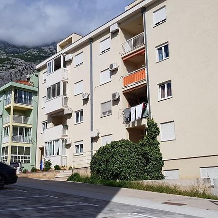 מאקרסקה Apartman Krstanovic מראה חיצוני תמונה