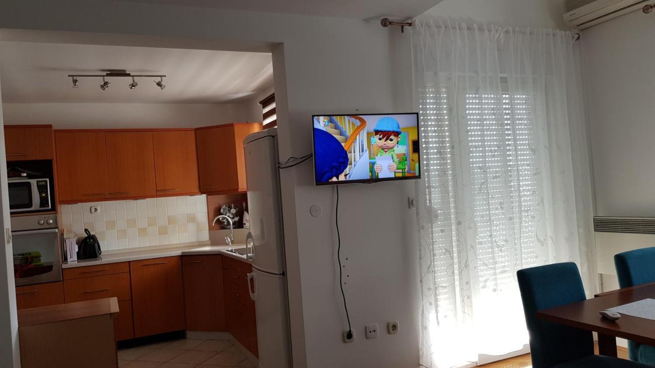מאקרסקה Apartman Krstanovic מראה חיצוני תמונה